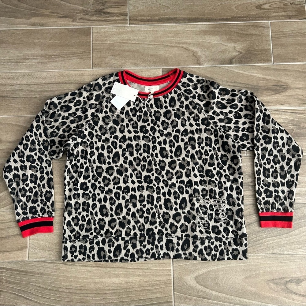 MELLODAY Leopard Print Top with Red Trim